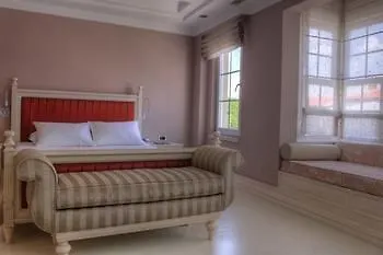 Monk - Adults Only Hotel